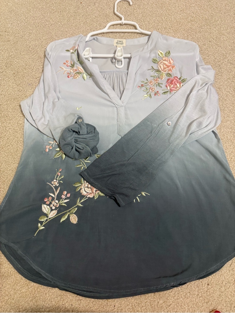 Anthropologie TINY Embroidered Top Size S/P Grey Ombre Floral Boho Peasant - Picture 8 of 10